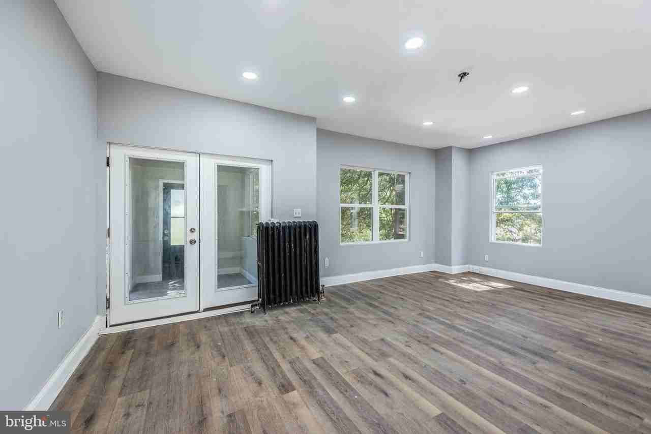 10 S Belle Grove Rd - Photo 4 of 26