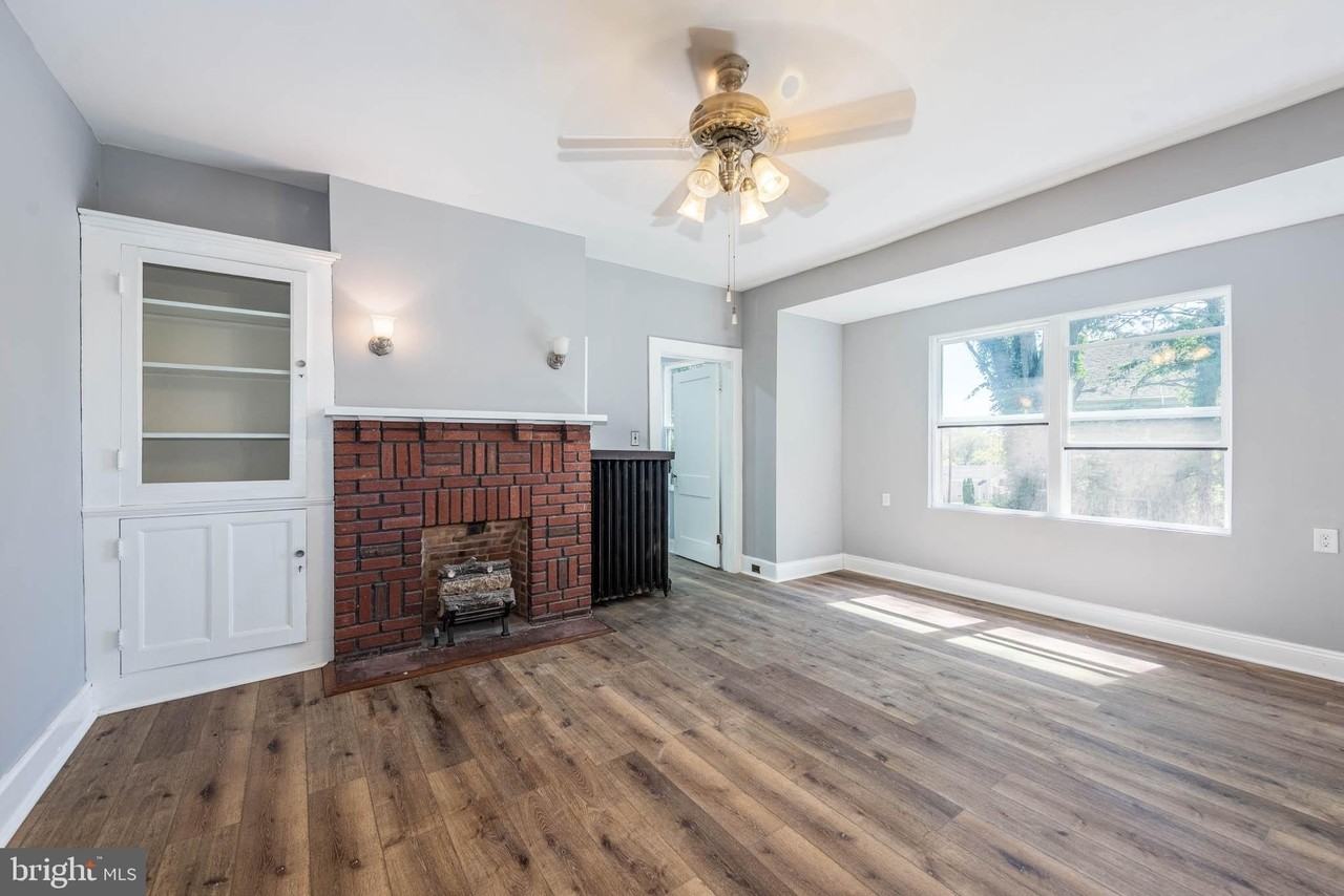 10 S Belle Grove Rd - Photo 5 of 26