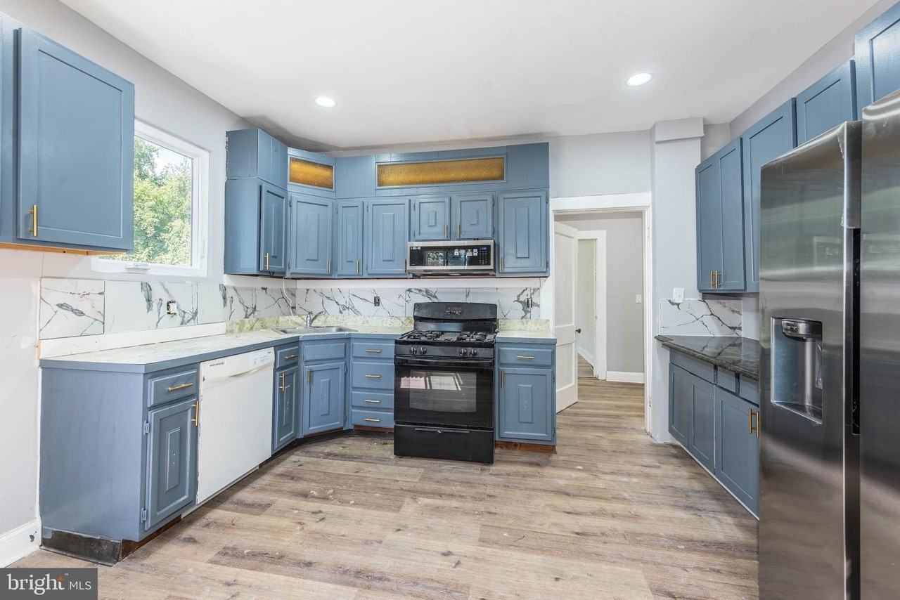 10 S Belle Grove Rd - Photo 7 of 26