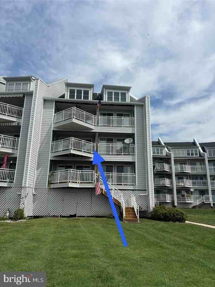 25 Owens Landing Ct Apt B - Photo 3 of 31
