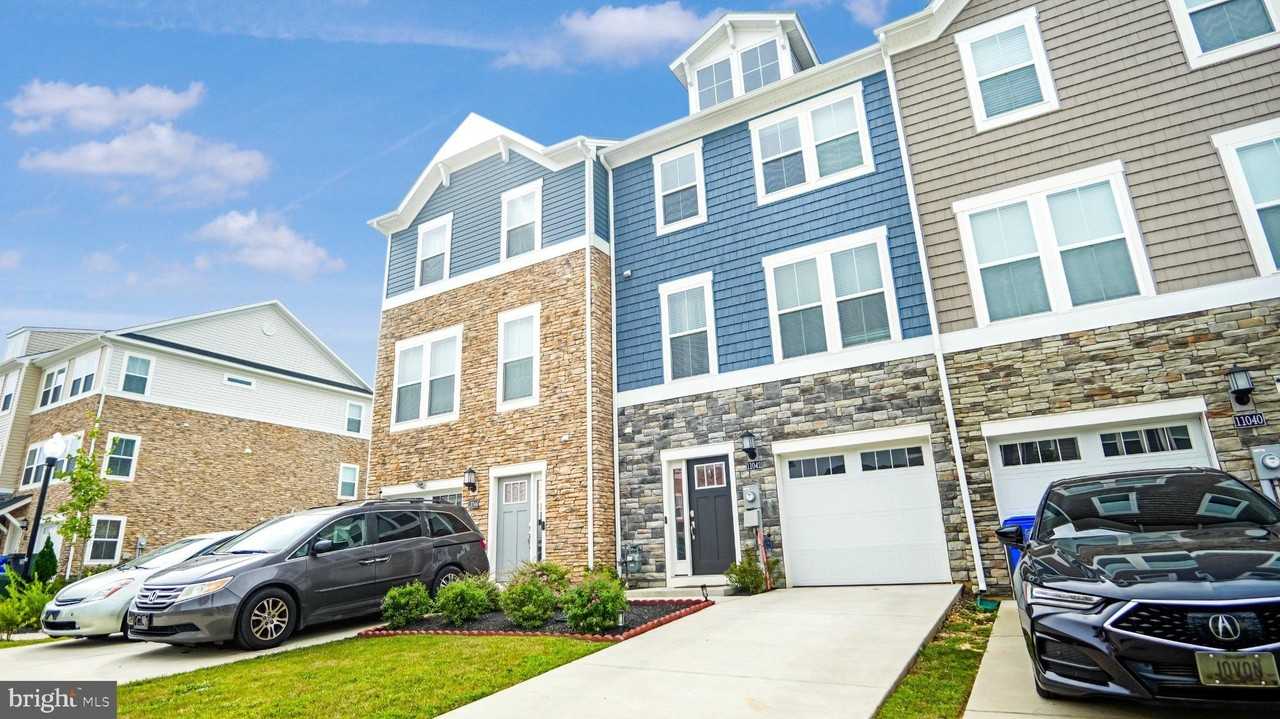 11042 Corvin Pl - Photo 2 of 50