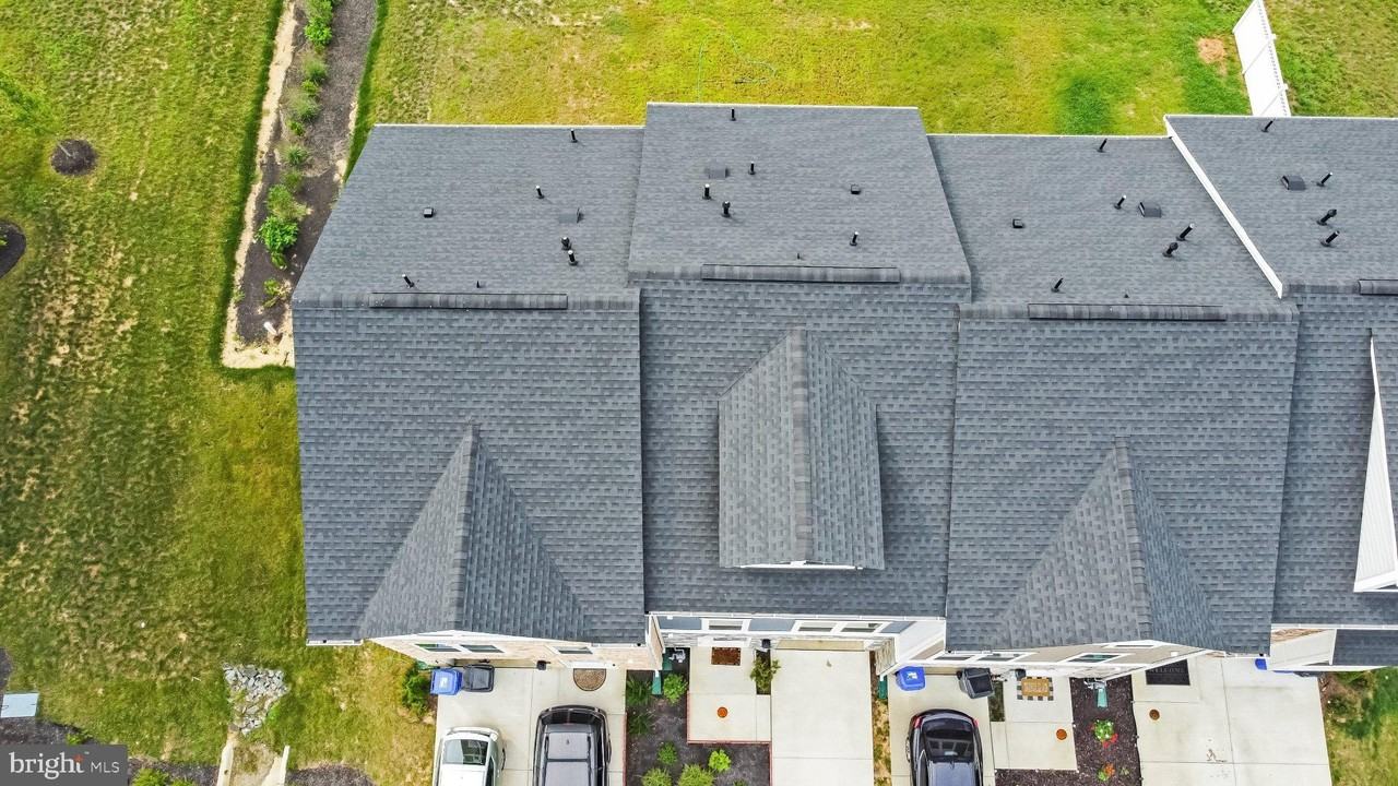 11042 Corvin Pl - Photo 5 of 50