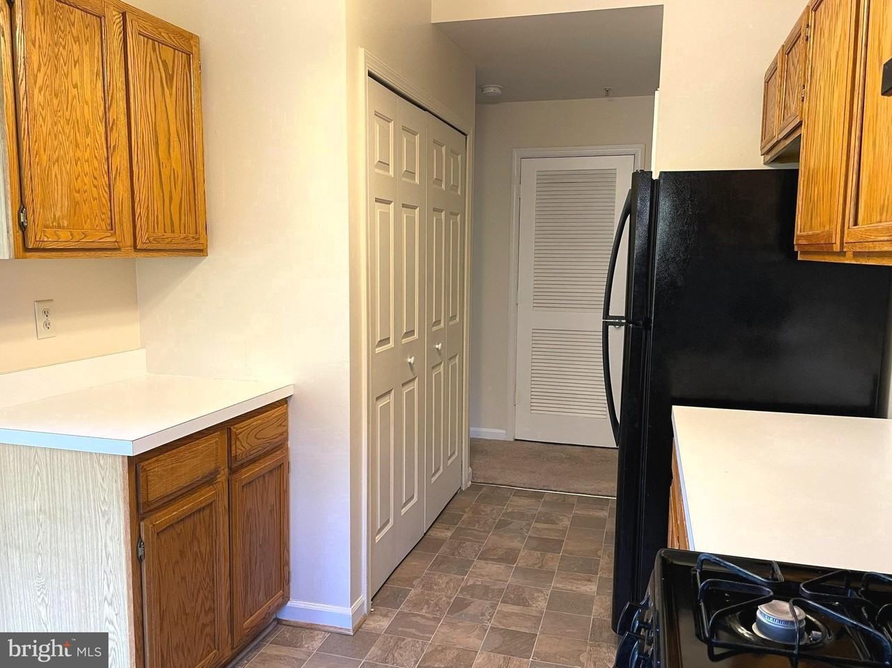 303 Tall Pines Ct Apt L #11 - Photo 7 of 26