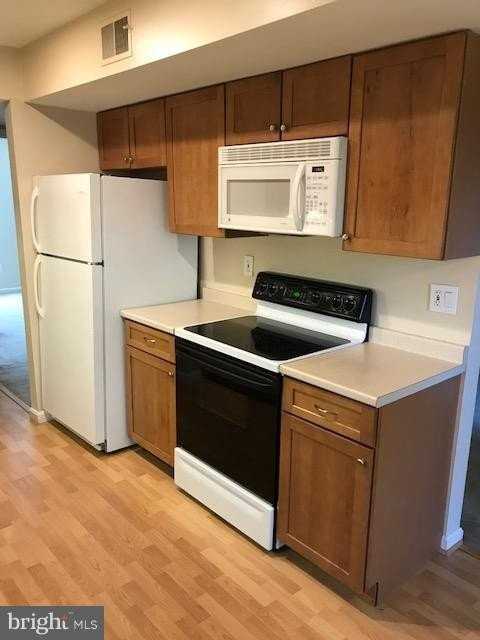 20220 Shipley Ter #302 - Photo 3 of 11