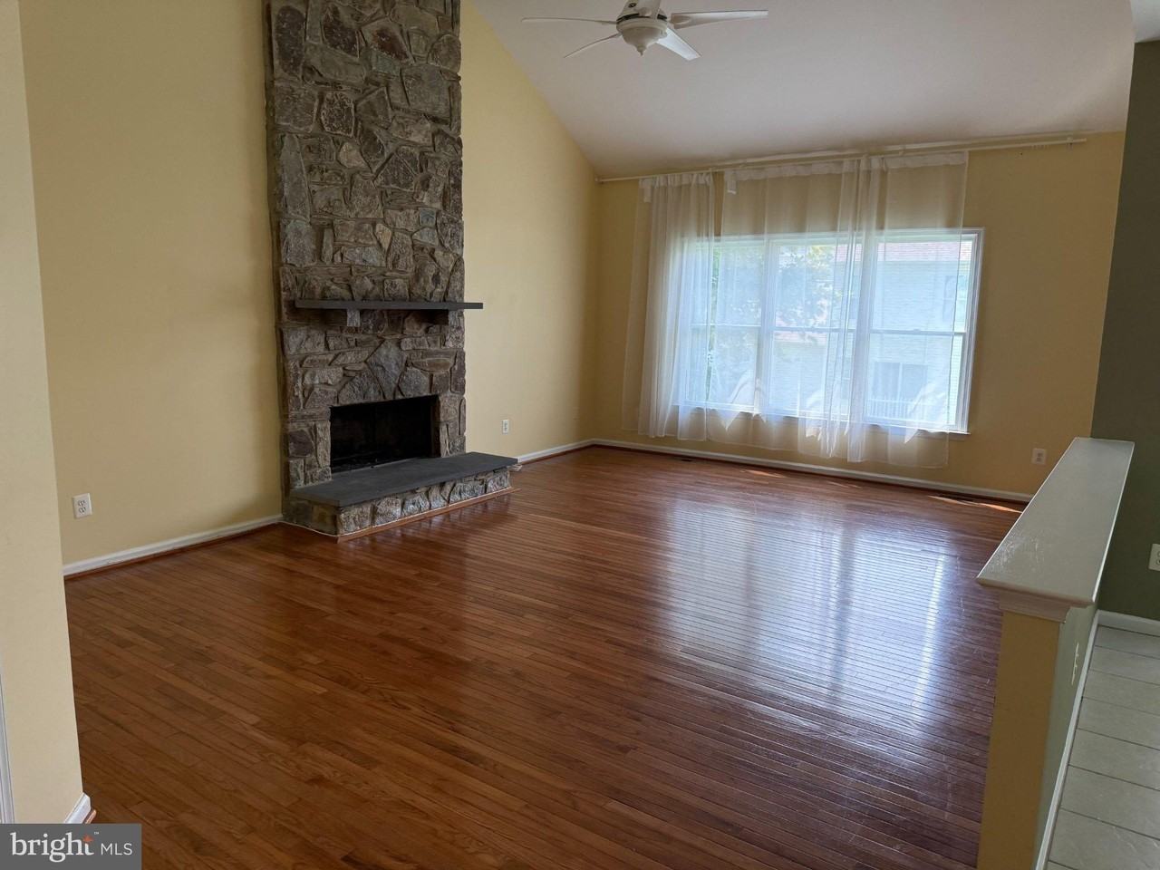 22008 Ivy Leaf Dr - Photo 3 of 24