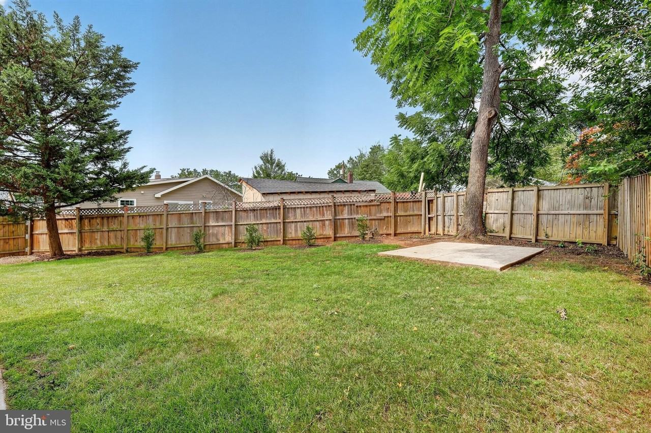 11102 Bucknell Dr - Photo 5 of 29