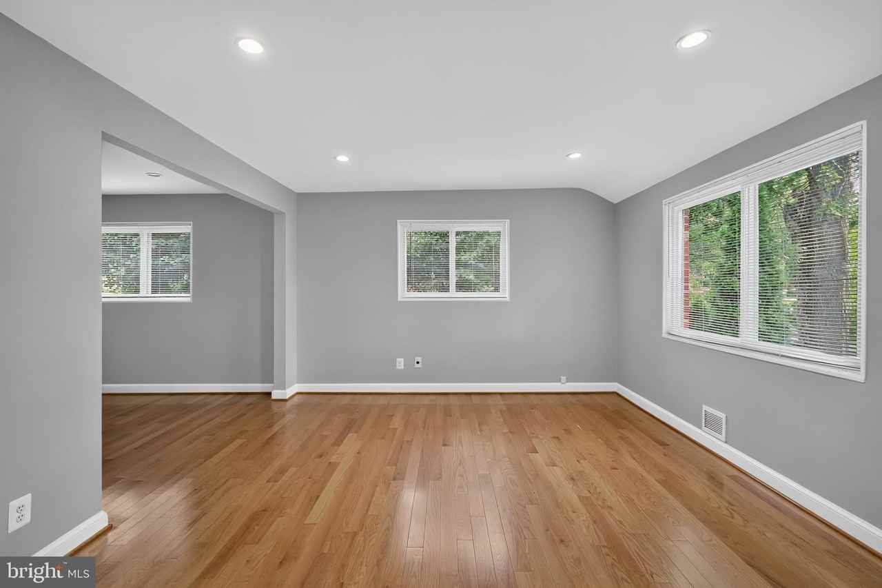 11102 Bucknell Dr - Photo 7 of 29