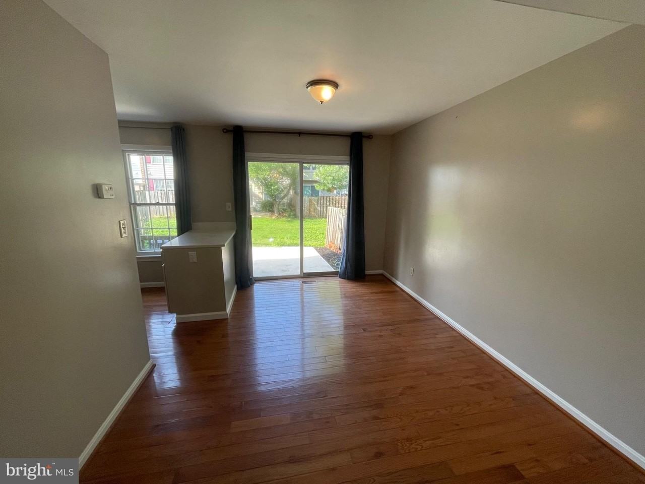 10075 Maple Leaf Dr - Photo 6 of 46