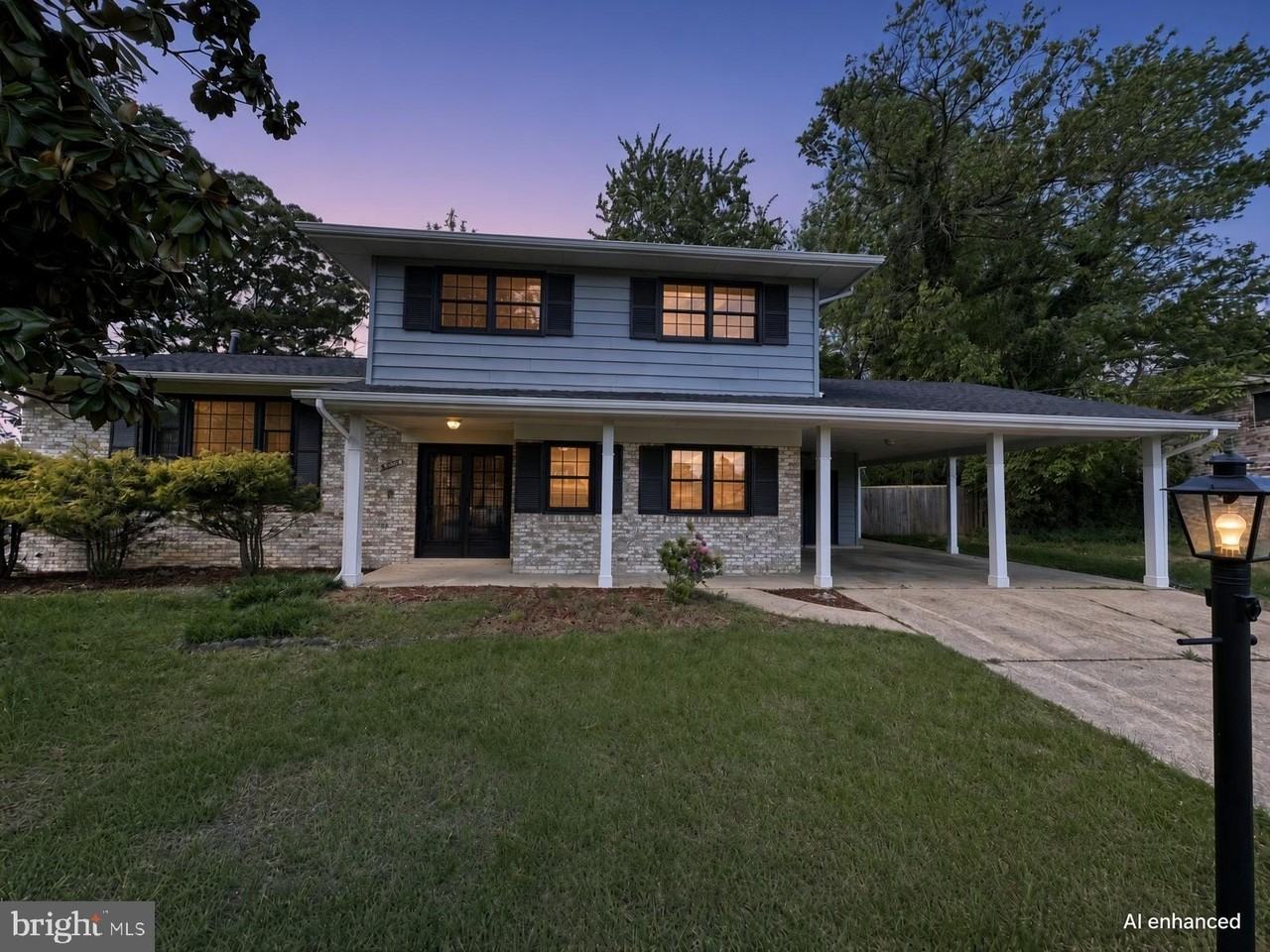 4904 Shopton Dr - Photo 2 of 50
