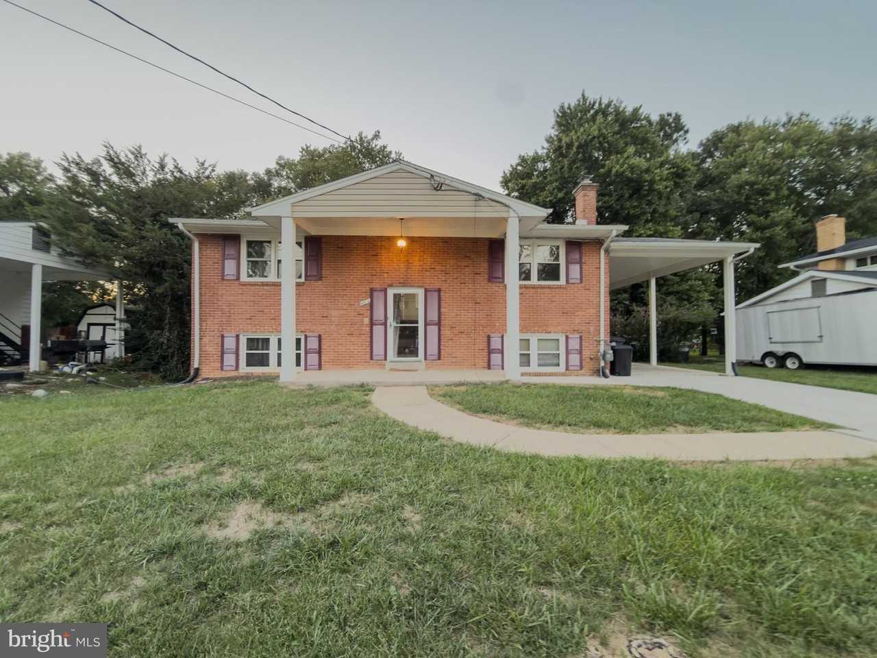 4612 Sharon Rd - Photo 4 of 22
