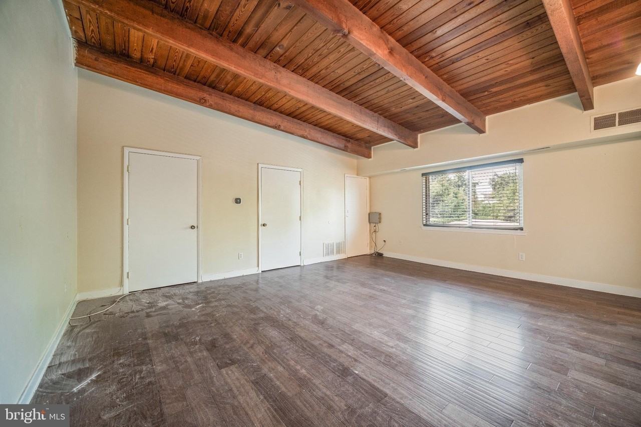 7521 Riverdale Rd - Photo 6 of 18