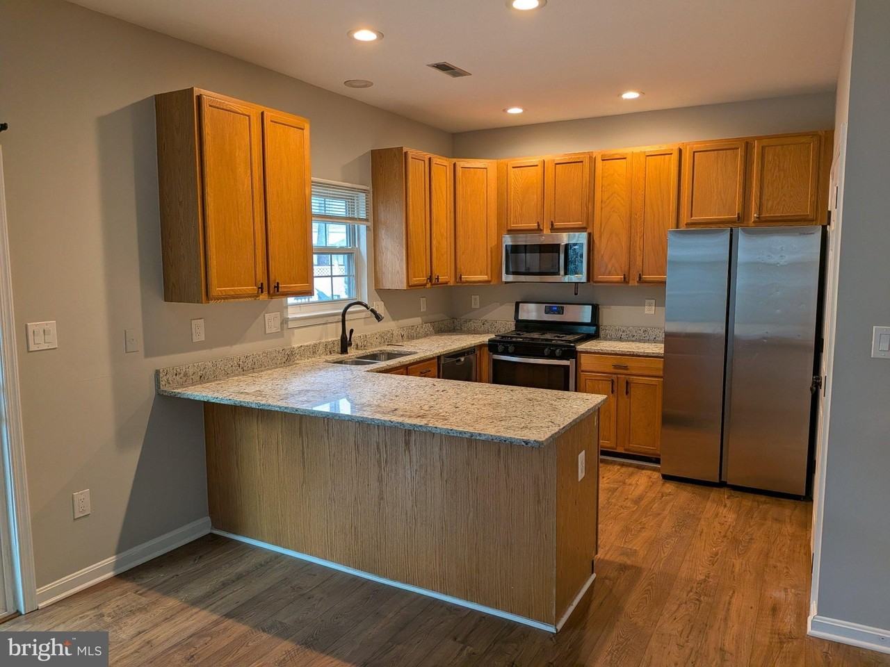107 Chessie Ct - Photo 3 of 9