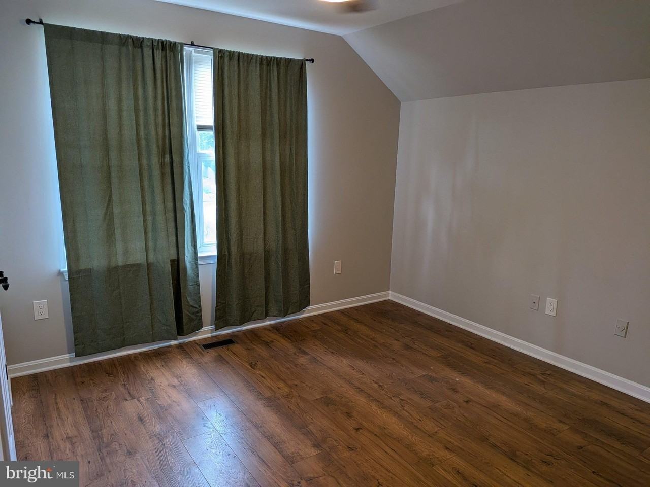107 Chessie Ct - Photo 6 of 9