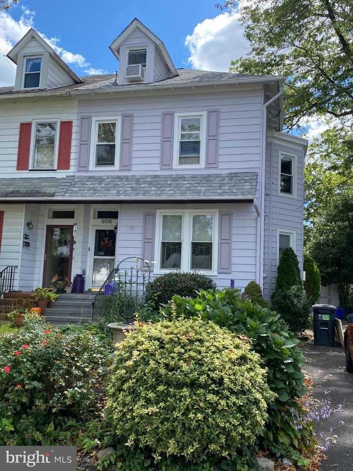 806 Linwood Ave