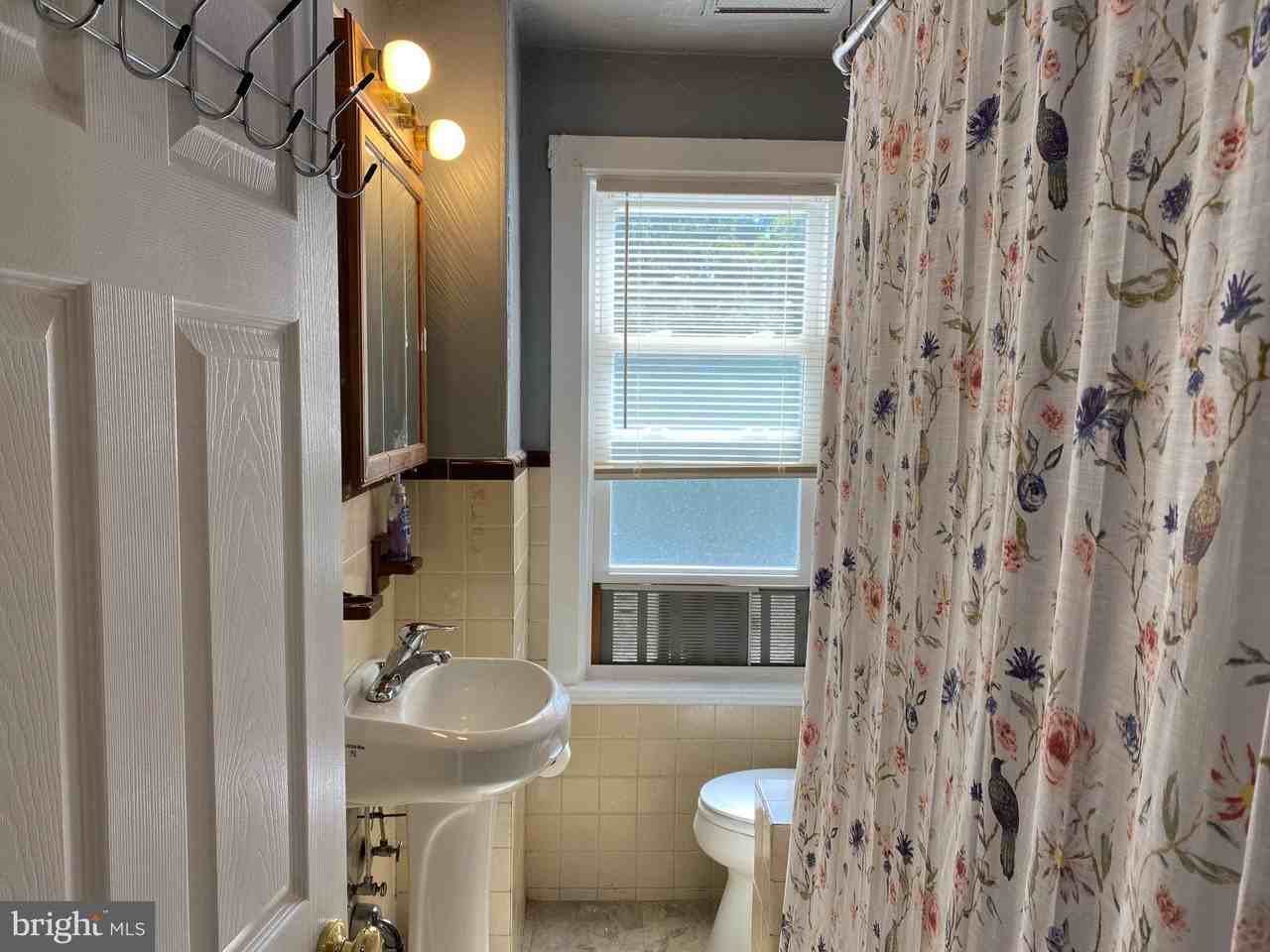 806 Linwood Ave - Photo 6 of 16