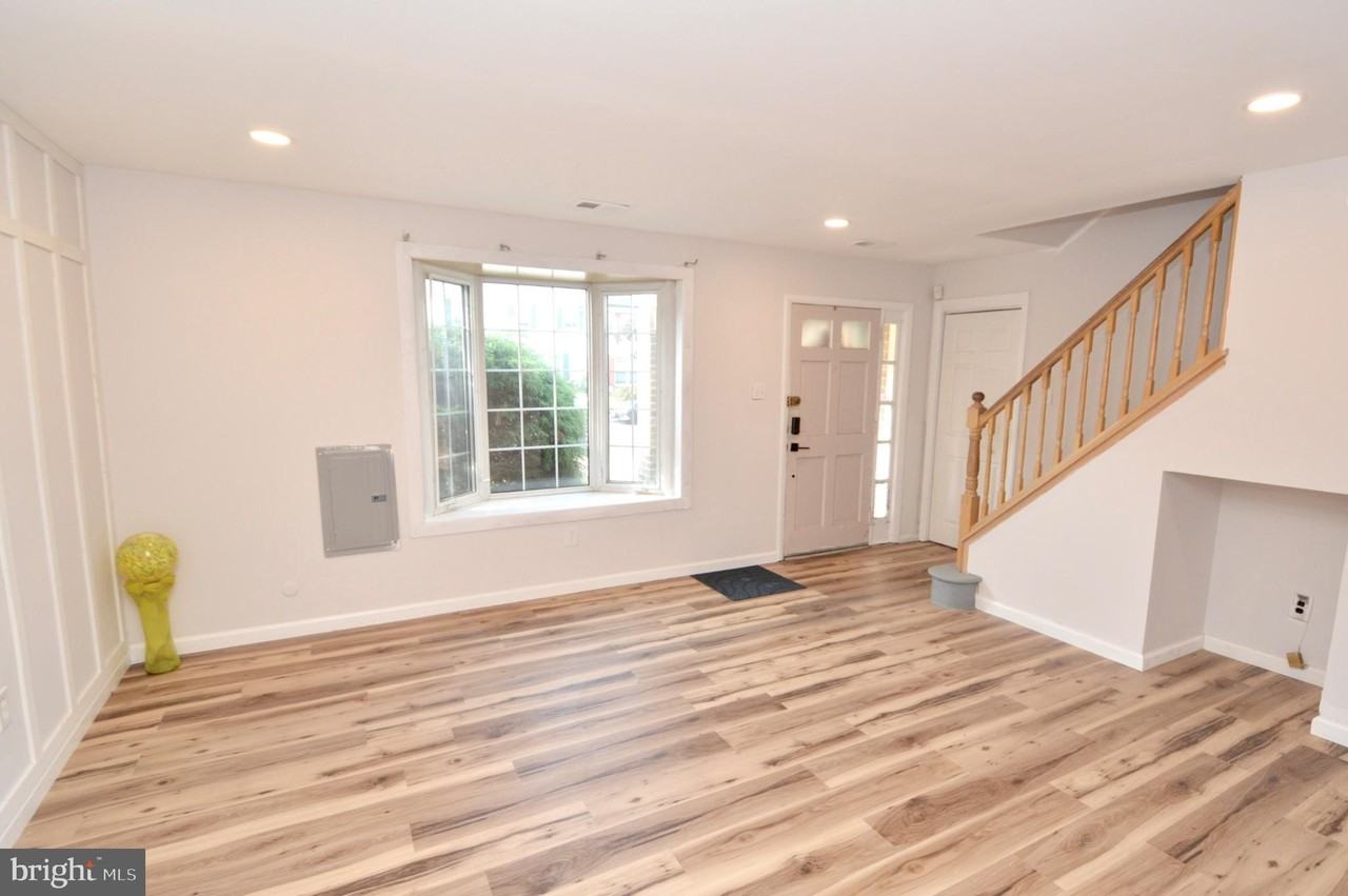 1826 Edgewood Pl - Photo 2 of 15