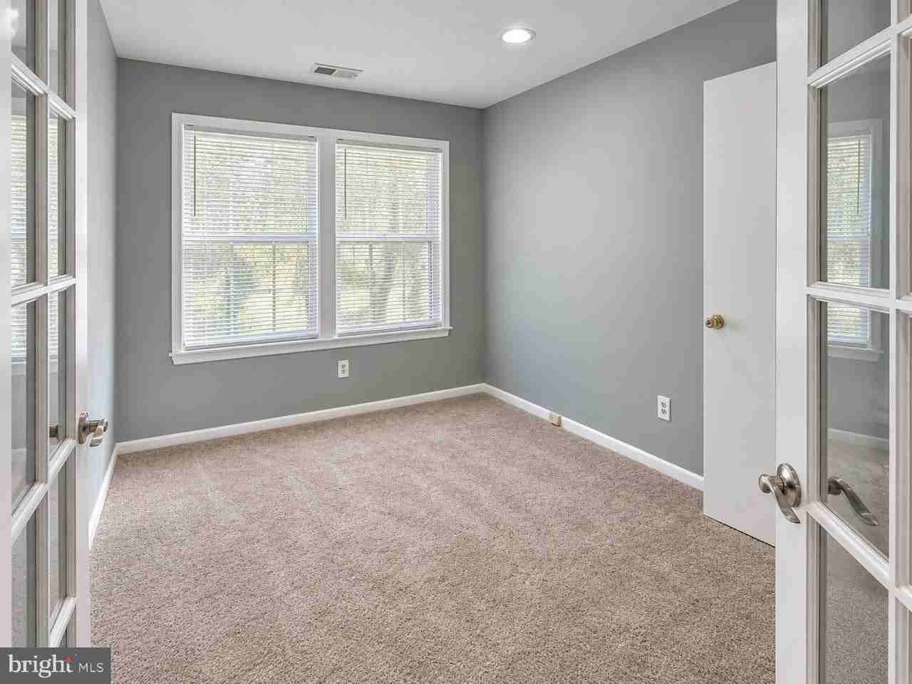 207 Salem Ct #11 - Photo 7 of 10