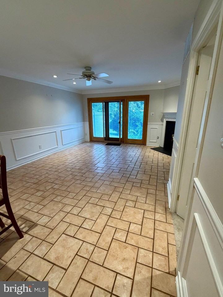 504 Cheswold Ct #504 - Photo 5 of 25