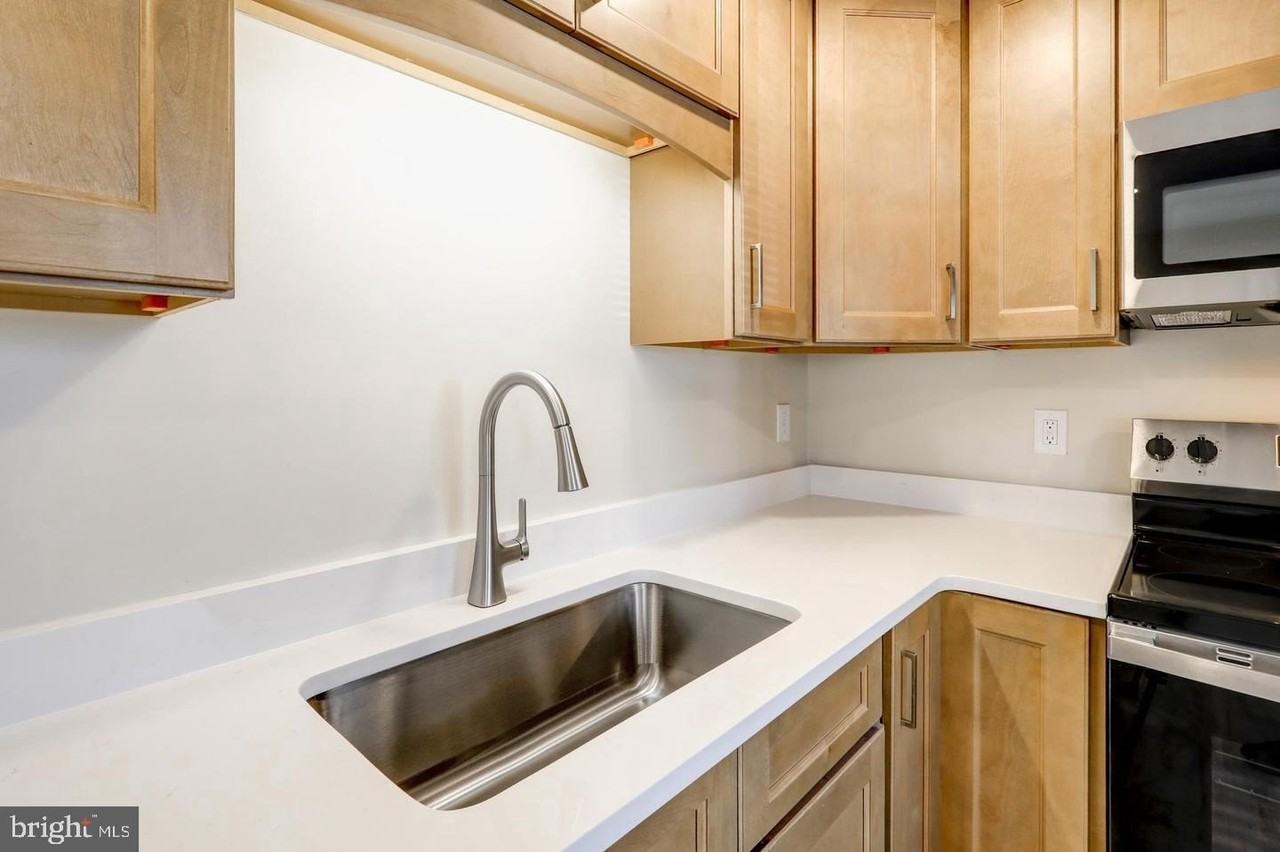 36 E Washington St #201B - Photo 7 of 20