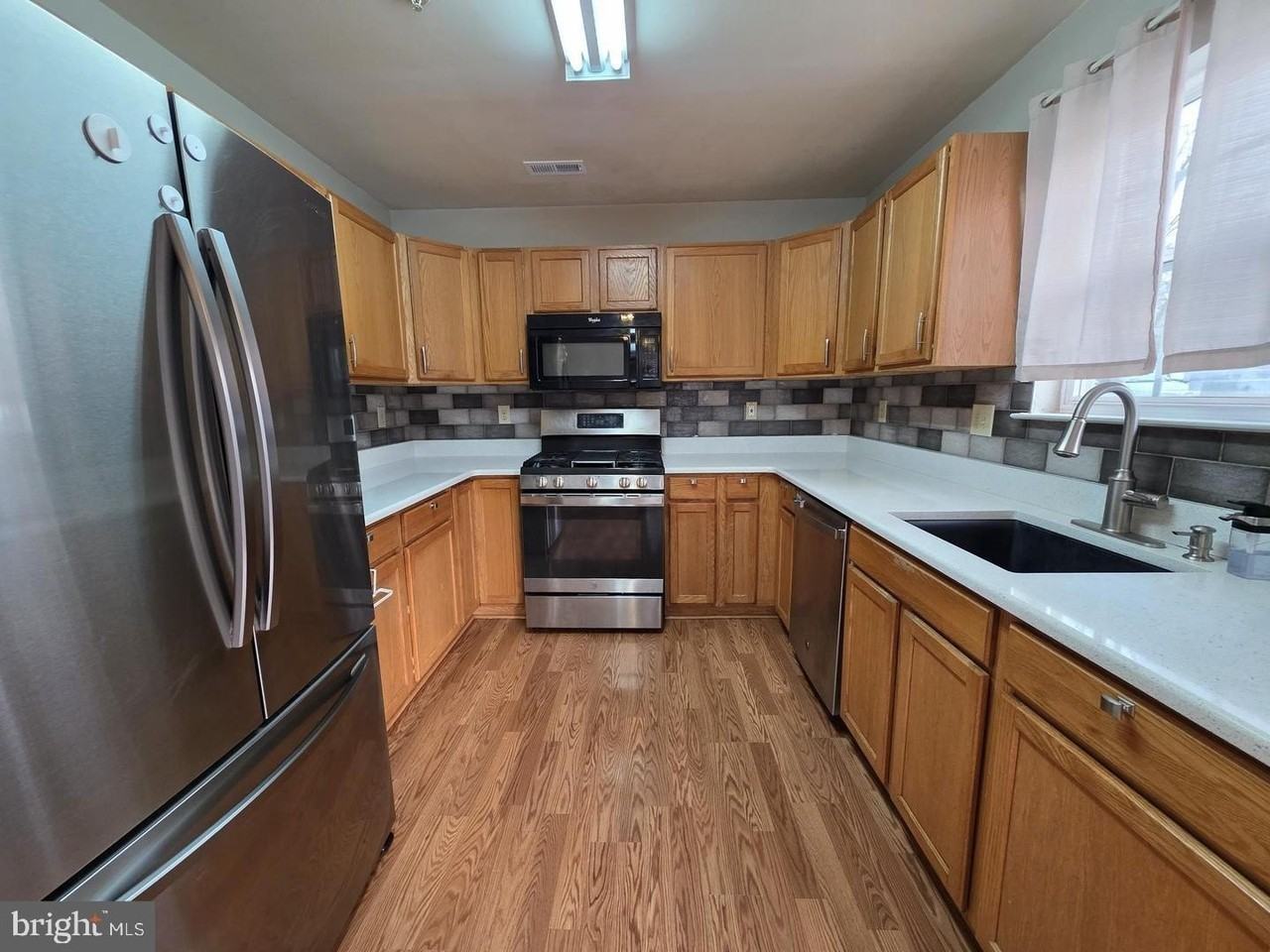 347 Glenn Rose Cir - Photo 6 of 25