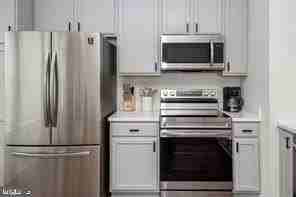 1644 Oakridge Ln - Photo 7 of 30