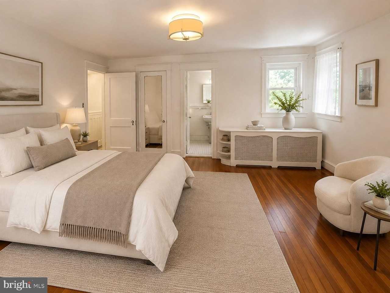 5227 Rexford Rd - Photo 5 of 8