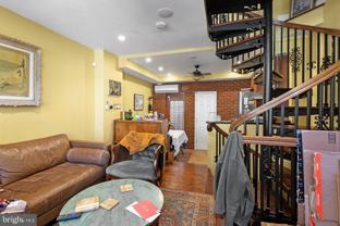 928 Irving St - Photo 1 of 1