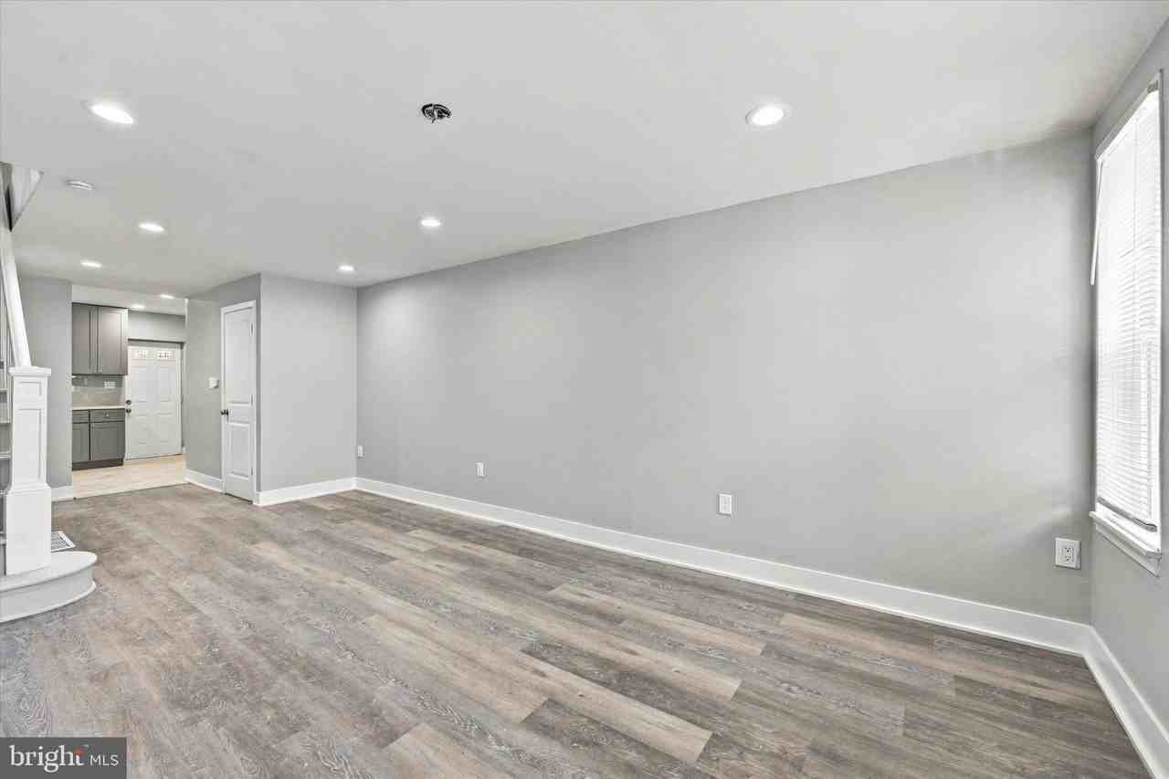 522 Pierce St - Photo 5 of 25
