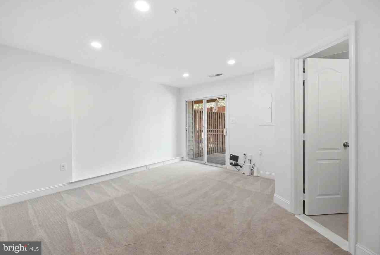 3839 Watkins Mill Dr - Photo 3 of 42