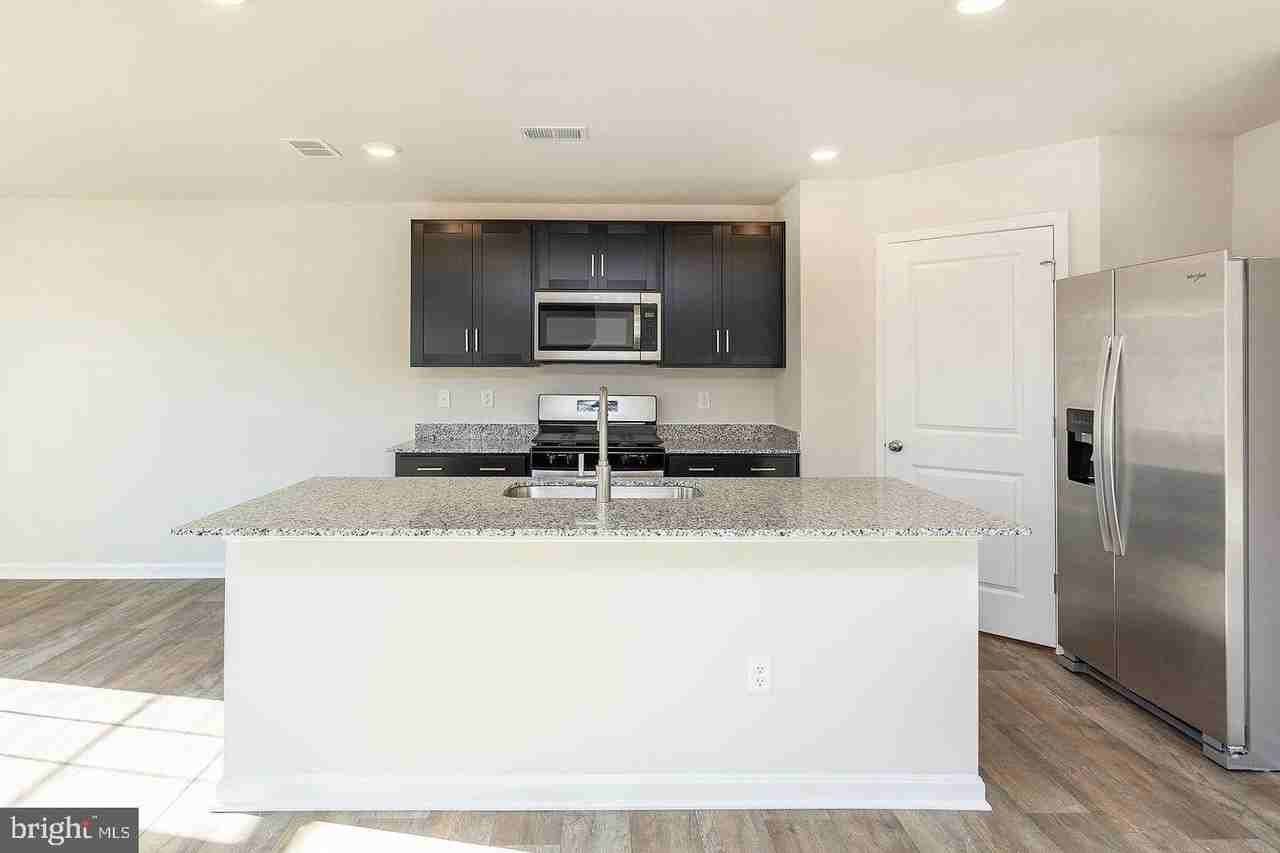 174 Hamstead Dr - Photo 2 of 23