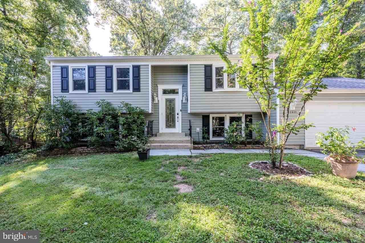 12611 Saylers Creek Ln - Photo 2 of 34