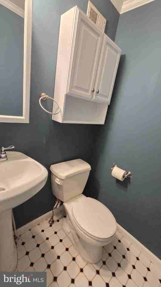 6638 Greenleigh Ln - Photo 4 of 27