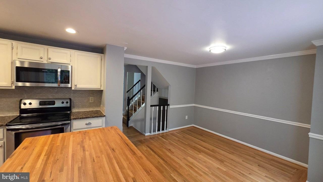 6638 Greenleigh Ln - Photo 6 of 27