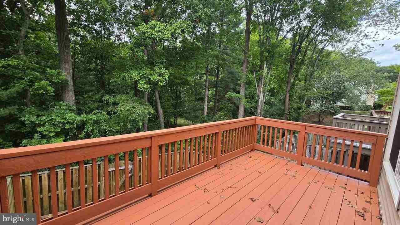 6638 Greenleigh Ln - Photo 7 of 27