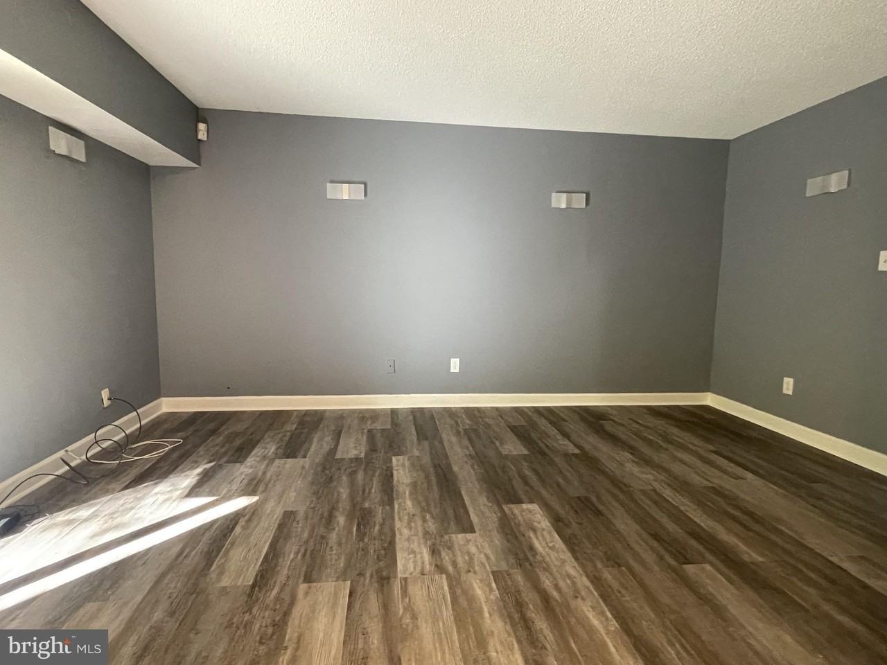 11651 Stoneview Sq #2B - Photo 2 of 13