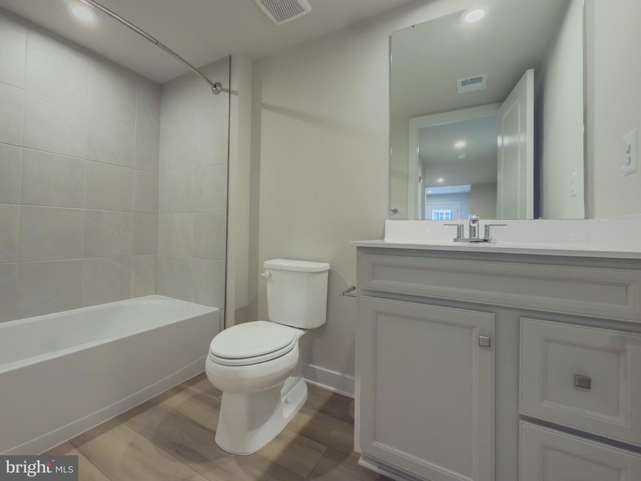 6737 Shelton Ln - Photo 7 of 33