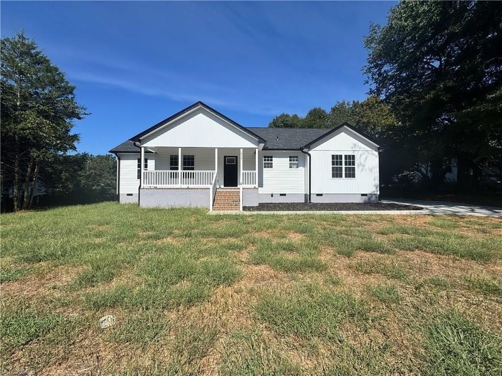 2934 S Stratford Rd - Photo 2 of 23