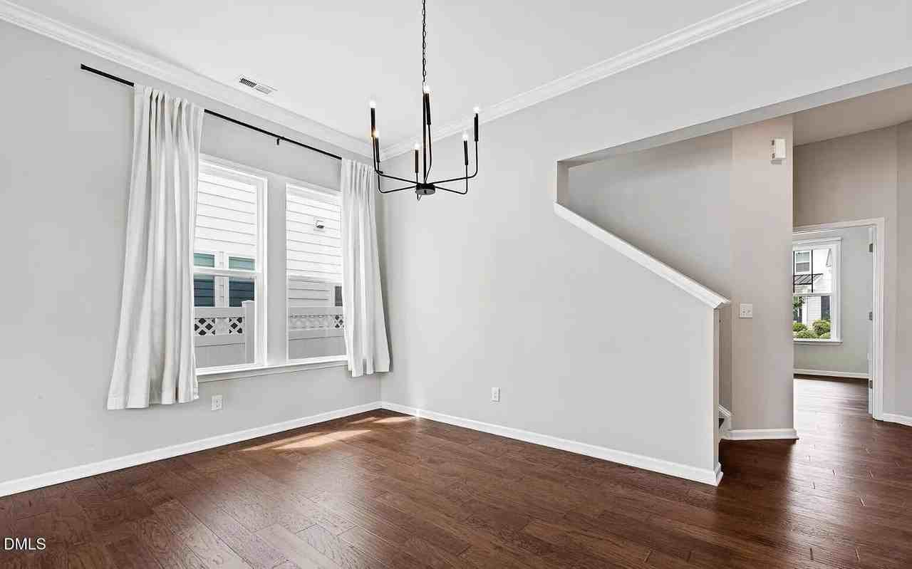 1617 Silo Ridge Dr - Photo 5 of 24