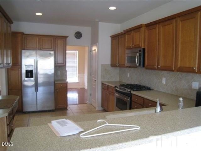 2110 Addenbrock Dr - Photo 4 of 8