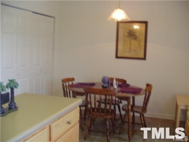 113 Eldon Ln - Photo 4 of 6