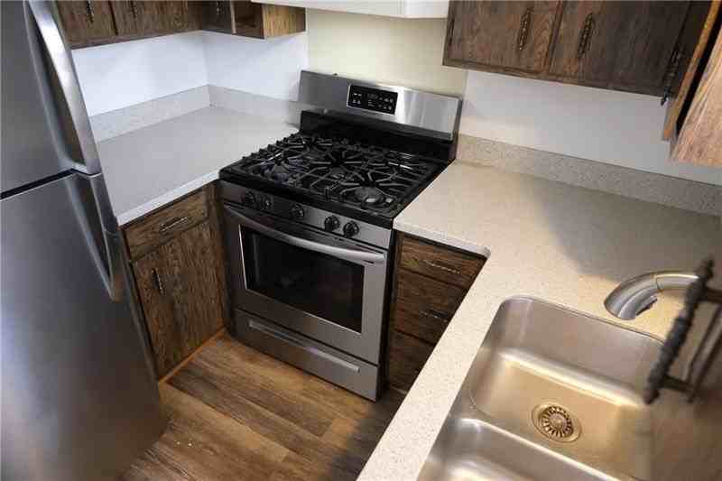 1701 4th Ave - Photo 4 of 10