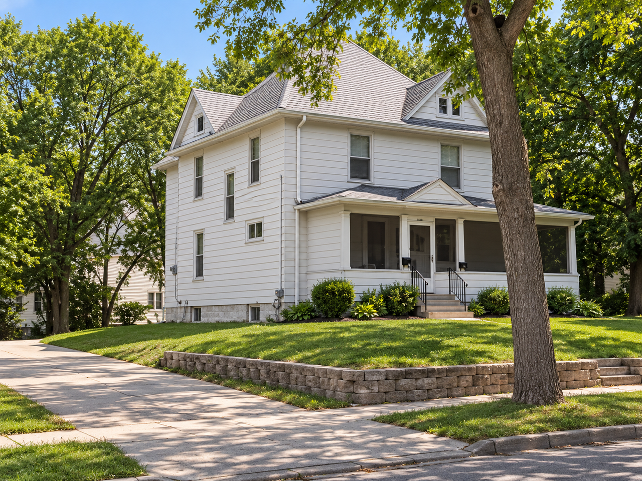 1815 Lafayette St - Photo 4 of 4