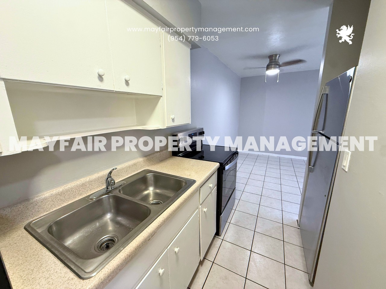 631 NE 8th Avenue - Photo 3 of 27