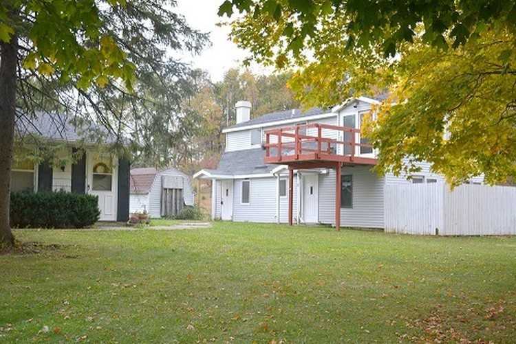 7190 N. Roanoke Rd. - Photo 2 of 9