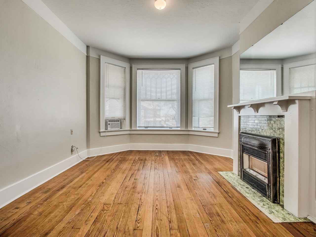 320 North Rock Island Avenue - Photo 6 of 12