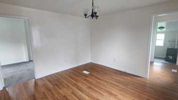 featured image of 912 Clara St #1