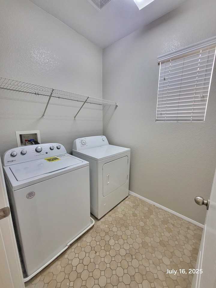 4509 Imperial Orchard St #1 - Photo 5 of 18