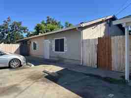 featured image of 1115 Holly Ave