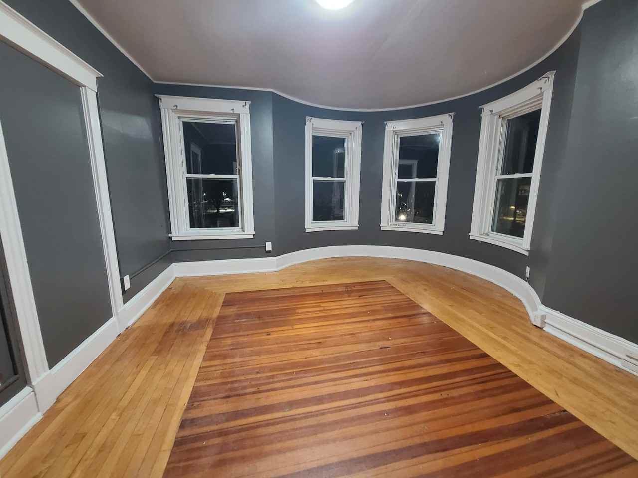 218 West Street - Photo 3 of 18