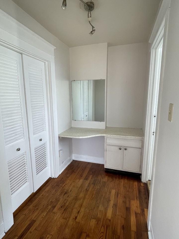 3300 Prytania - Photo 7 of 9